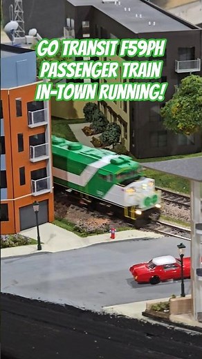 HO Scale GO Transit F59PH Passenger Train In-Town Running!