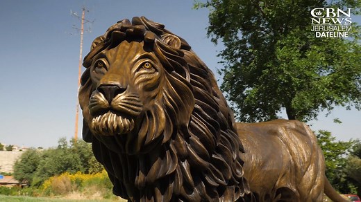 55K views · 2K reactions | Almost 15 years ago, a well-known Christian artist began carving a larger than life size statue for Jerusalem. It depicts the Lion of Judah and it's taken until now for the artist's gift to be delivered and his dream realized. #dream #LionofJudah #Jerusalem #Israel #statue #Bible #Jewish #Christian #friendship | Jerusalem Dateline | Facebook