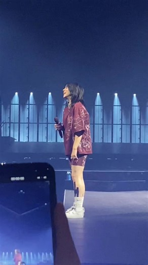 Spectacular Live Performance with Engaging Audience