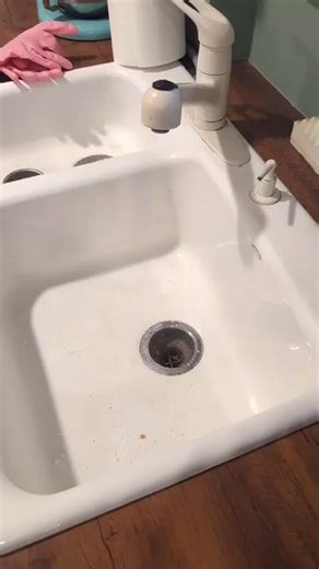 I started handwashing this vintage wedding dress after I mended all of the areas that needed attention. I also removed the metal boning in the bodice to prep it to be soaked and to prevent rusting. I'm looking forward to seeing how this one turns out in the end! Disclaimer: this was a live stream so the video is long and unedited. #Weddingdress #vintage #restore #restoration #cleaning #clean #handwash #yellow #stained #process #laundry