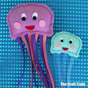 209K views · 25 reactions | Jellyfish sewing craft for kids for Sew A Softie in July! Make a large, small or mini jelly or even a Box jellyfish with our printable pattern https://www.thecrafttrain.com/hand-sewn-jellyfish-craft/ | The Craft Train | Facebook