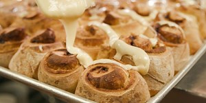 How a 74-year-old restaurant makes the best cinnamon roll in Chicago