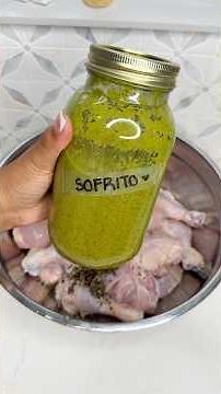My mom’s sofrito recipe #sofrito #greenseasoning #recipe e