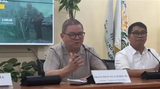 PANOORIN | Ayon kay Agri Sec. Francisco Tiu-Laurel Jr., layon ng FMR watch na matiyak na transparent at maayos ang paggamit ng pondo ng bayan sa mga farm to market road projects lalo ngayong 2026 kung saan ang Department of Agriculture (DA) na ang implementing agency. | via Merry Ann Bastasa #RadyoPilipinas #RadyoPubliko #IntegratedStateMedia #ISM | Radyo Pilipinas