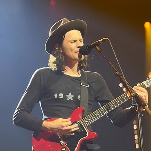 33 reactions · 4 comments | NYC! I’m bringing the Up All Night Tour to Brooklyn Paramount on May 22 with special guest Hunter Metts. Tickets on sale now! | James Bay | Facebook