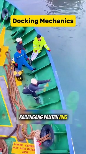 Kapag pumutok ang mooring line, delikado kaagad! ⚓💥 #ShipDocking #MooringSafety #MaritimeLife #ShipCrew #DockingTips #shipping #reelsviralシ #fypシ゚viralシ #fypシ | Double Sam TV