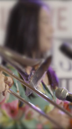 Rusutsu Resort Official on Instagram: "スキーだけじゃない！ルスツリゾートでの夜の楽しみ方✨⁠ ⁠ 雪山を滑った後は、美味しいお酒とJazzのグルーヴが心地よく体に染み渡ります。⁠ ⁠ 「サッポロ・シティ・ジャズ」が厳選したミュージシャンによるライブを、100日間にわたり毎日開催しています。会場は4か所。あなたの一日の終わりに、生演奏の音楽をぜひお楽しみください🎷⁠ ⁠ 詳細はルスツリゾート公式HPにてご確認ください。⁠ ⁠ It’s not just about skiing — here’s how to enjoy your evenings at Rusutsu Resort.✨⁠ ⁠ After a day on the slopes, unwind with great drinks and the smooth groove of jazz that sinks in just right.⁠ ⁠ Every day for 100 days, enjoy live performances by musicians special