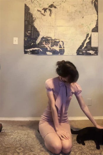 Just flailing around but new dress :) and Artyom approves 🐈‍⬛ | engineered dress