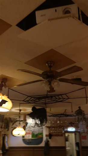 Gruselig ins Bayernstüberl. 👻👻👻 FREITAG 👻👻👻 🎯👻E DART TURNIER 👻🎯 | Bayernstüberl Traunreut "Darts & Drinks"