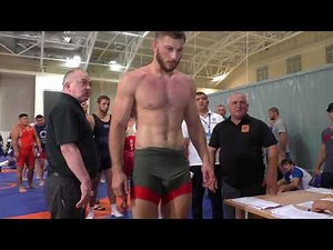 Взвешивание борцов, Чемпионат России, до 92,125 кг.