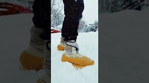 Yeezy Knit RNR boots crunching the snow.These are pretty damn good for this weather #yeezyknitrunner