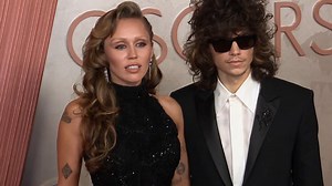 Miley Cyrus is almost unrecognizable with bleached eyebrows at the Oscars