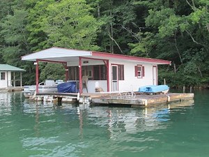 13 x 23 Floating Cabin (Approx 300sqft) For Sale on Norris Lake TN - SOLD!