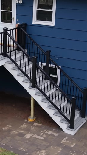 45 Degree Picture Frame on Decking (Final)