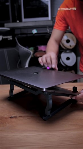 Printed this sleek collapsible laptop stand by @Jankmart perfect for work on the go. Quick print, low filament use, and modern style. Made on the @BAMBULAB Official P1S using @DUDv2 Starlight PLA. #3dprinting #diyproject #laptopsetup #desksetup #innovation