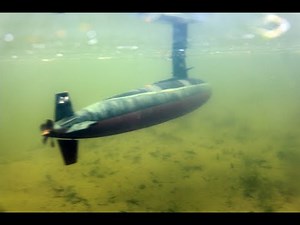 RC SUBS | Revell USS Skipjack 1/72 scale | Underwater footage