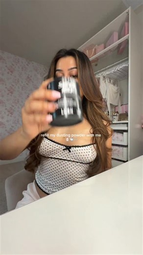 Armin Arshe on Instagram: "this combo smells SO GOOD 🛁🫧 using @lush dusting powders in: super milk let the good times roll sticky dates #dustingpowder #lushcosmetics #girlygirl #girlyaesthetic #bodycare #bodycareproducts #refill"