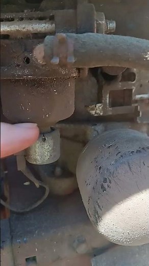 Mower Quick Fix! Husqvarna YTH 18542 carb solenoid fix.