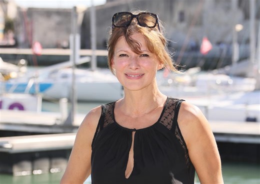 Laly Meignan (Les mystères de l’amour) installée au nord de Paris : ce “vieux corps de ferme” où elle a élevé ses deux enfants