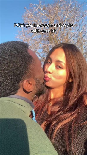 Capturing the Perfect Couple Photo