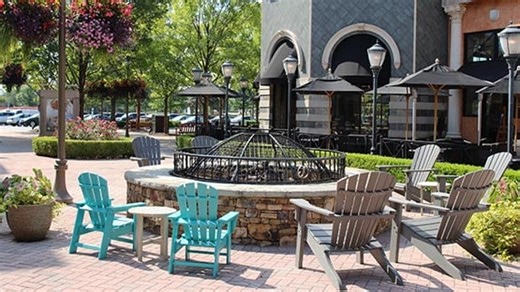 Short Pump Town Center closes after large teen fight Saturday