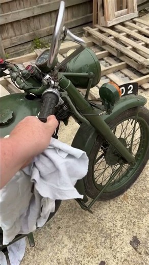 84 year old ww2 veteran matchless 350 G3L
