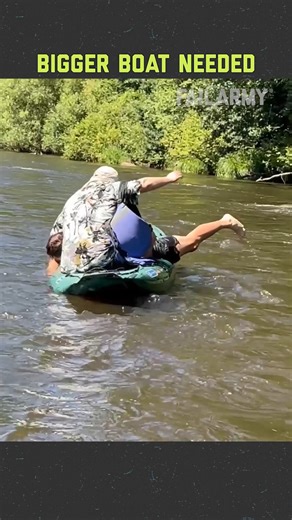 Fails on canoes and kayaks 🛶😭 | FailArmy