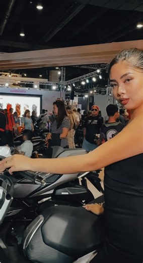 108K views · 943 reactions | Everyone is screaming their hearts out as we launched the new SYM Cruisym 400. We will be at Makina Moto Expo 2025 until Sunday (April 6, 2025). Make time and check out this cool new maxi-scoot from SYM. See you there! #SYMPhilippines #makinamotoshow2025 #primeraph | SYM Philippines | Facebook