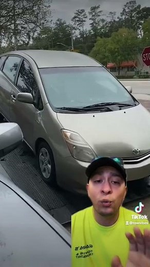 Shaking Car Off Tow Truck Fail