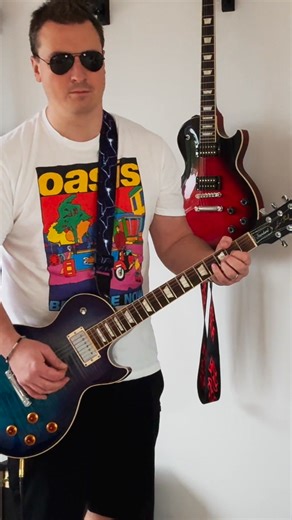 Oasis - Little By Little 🤏 (Outro | Chris Berrow) #oasis #guitar #noelgallagher Full lesson here: https://youtu.be/57_0ZllaGvY | Chris Berrow