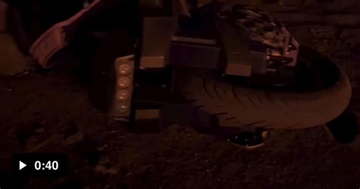 This is truly an epic moment captured on camera - Video