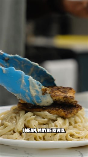 In the kitchen with 112th Grey Cup champion Tevaughn Campbell and No Frills 🍝 | CFL