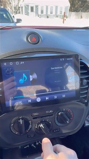 Nissan juke installation CarPlay screen!