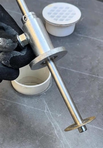 Corte limpio con herramientas adecuadas en PVC