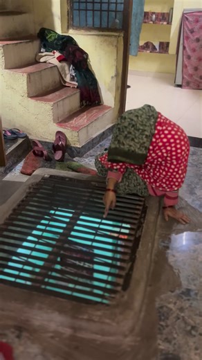 Durgesh Bhardwaj on Instagram: "#reelsvideoシ #reelsfbシ #reelviralシ #trendingreelsvideo #trendingreelsvideo #reelschallenge #viralvideochallenge #ghargharkiladai"