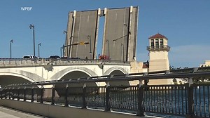 Woman falls to death from drawbridge in Florida