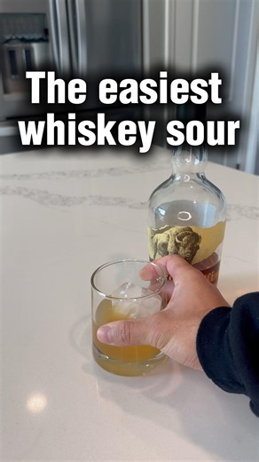 The Easiest Whiskey Sour