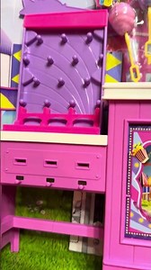 Everything included in this Barbie set! Barbie Mysteries: Beach Detectives Malibu Doll & Cotton Cand