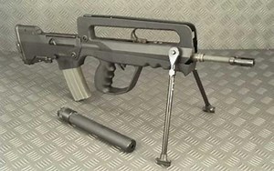 穿越毛线 步枪中现阶段速射霸主（FAMAS-G2）