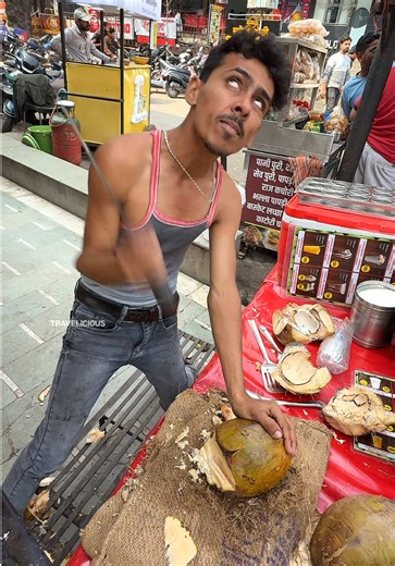 The Craziest Coconut Shake you’ve ever seen! 📍 Location Indore in India 💰 Price INR 130 #coconut #fruit #milkshake #viral