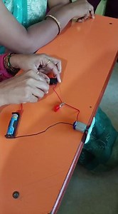 Class Science Project Demonstration#classroom #science#projectzomboid #experiment