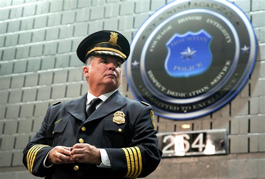 Noe Diaz's first year as HPD chief included pay raises and ICE controversy