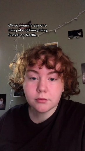 Critiques of WLW Relationships in Everything Sucks on Netflix