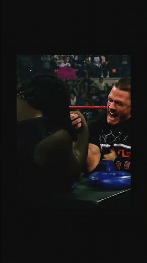 John Cena vs Mark Henry - Arm Wrestling Contest