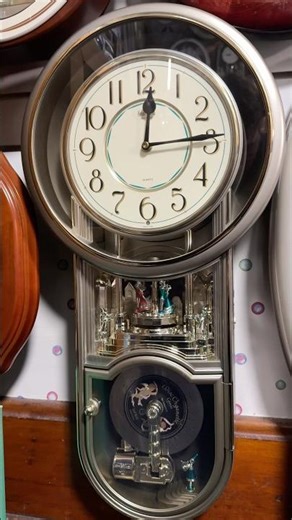 “Canon” on Rhythm’s “Contemporary Music Box” Clock (4MH732RH18)