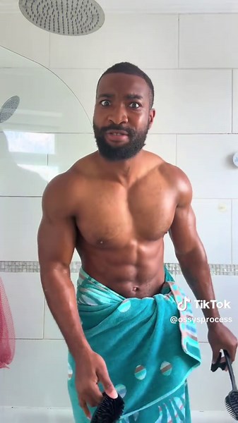 How to Properly Wash Yourself with Bath Brushes