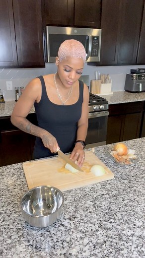 Cooking dinner that will last us for 2 days & hubby’s lunch for work. Turkey Meat Loaf, Mashed Potatoes, & Peas & Carrots. • • • #fypシ #explorepage #homecooking #fyp #foodlovers #explore #foodporn | Jess Be Cooking