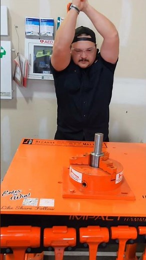 💥 Day 3! 💥60 strikes total on the 6lb Mini Sledge! #handtools #sledgehammer #tools #hammer