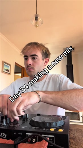 First one in a while #dj #remix #mashup #clubbing #fredagain