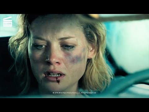 Don't Breathe: Trapped in the car HD CLIP